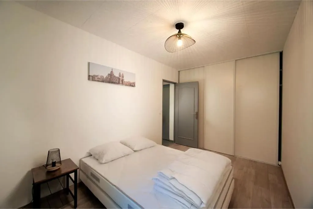 Appartement Tout Equipe Climatise 8 Couchages Marselha