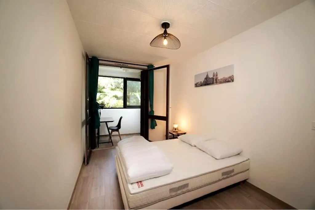 Apartamento Appartement Tout Equipe Climatise 8 Couchages Marselha França